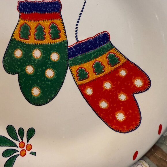 CRATE AND BARREL PLATE - Picture 5 of 5